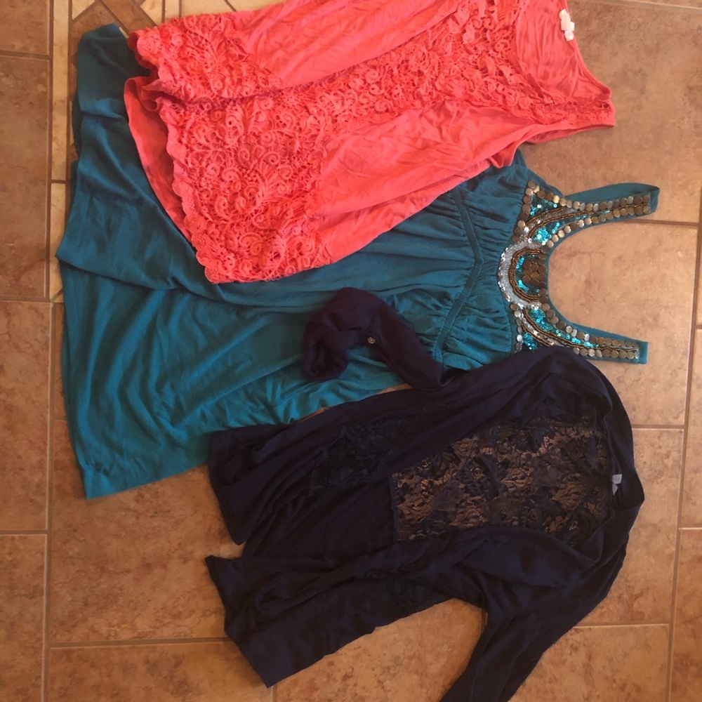 Women’s Medium Bundle!